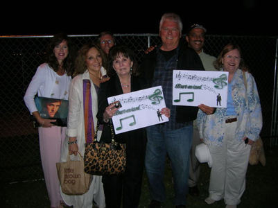 Burt's-Fans-Aug-7-2011_400.jpg